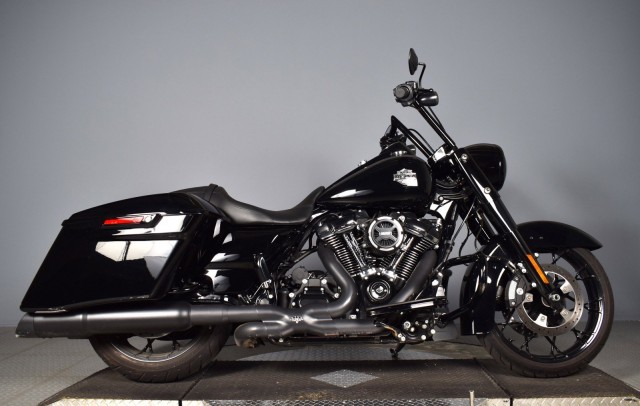 2021 harley davidson road king colors