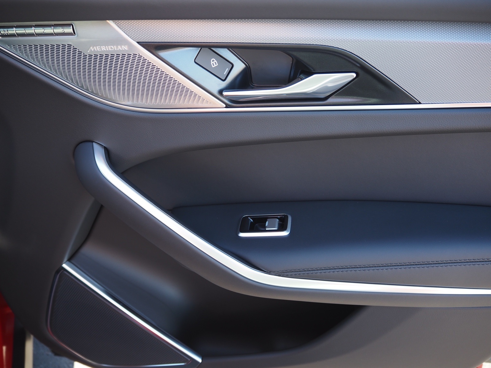 New 2023 Firenze Red Jaguar SVR image 20
