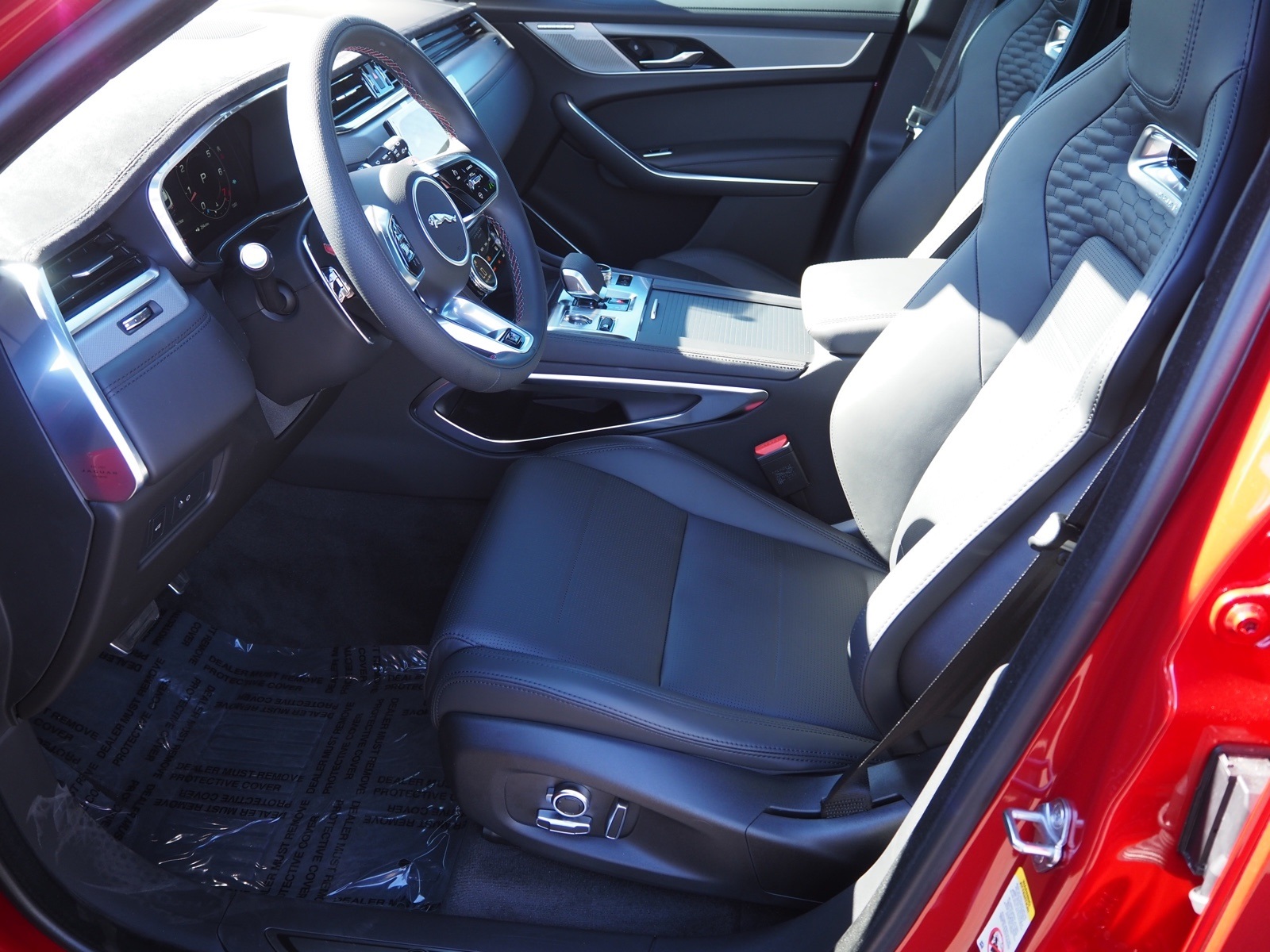 New 2023 Firenze Red Jaguar SVR image 11