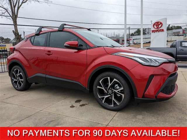 2022 Toyota C-HR XLE
