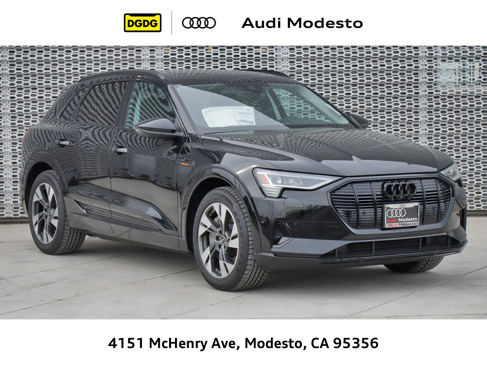 2023 Audi e-tron Premium