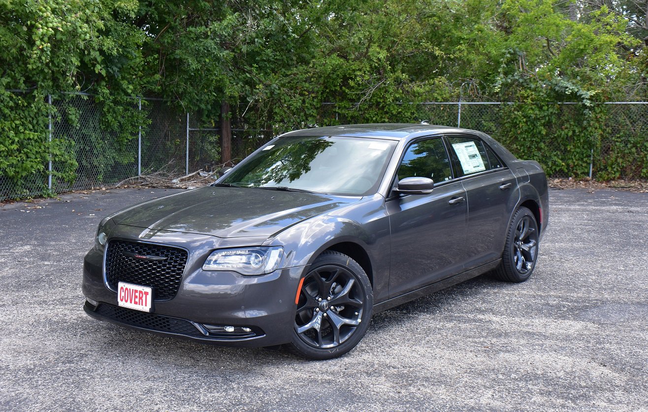 New 2022 Chrysler 300 300S 4dr Car in Austin 2C3CCABG3NH206375 Covert