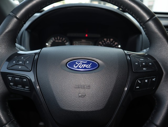 Used 2018 Magnetic Metallic Ford XLT image 25