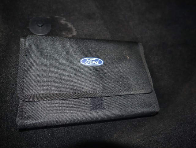 Used 2018 Magnetic Metallic Ford XLT image 32