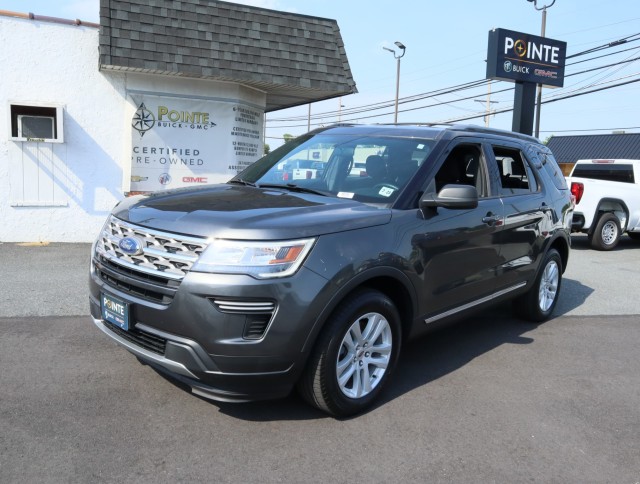 Used 2018 Magnetic Metallic Ford XLT image 3