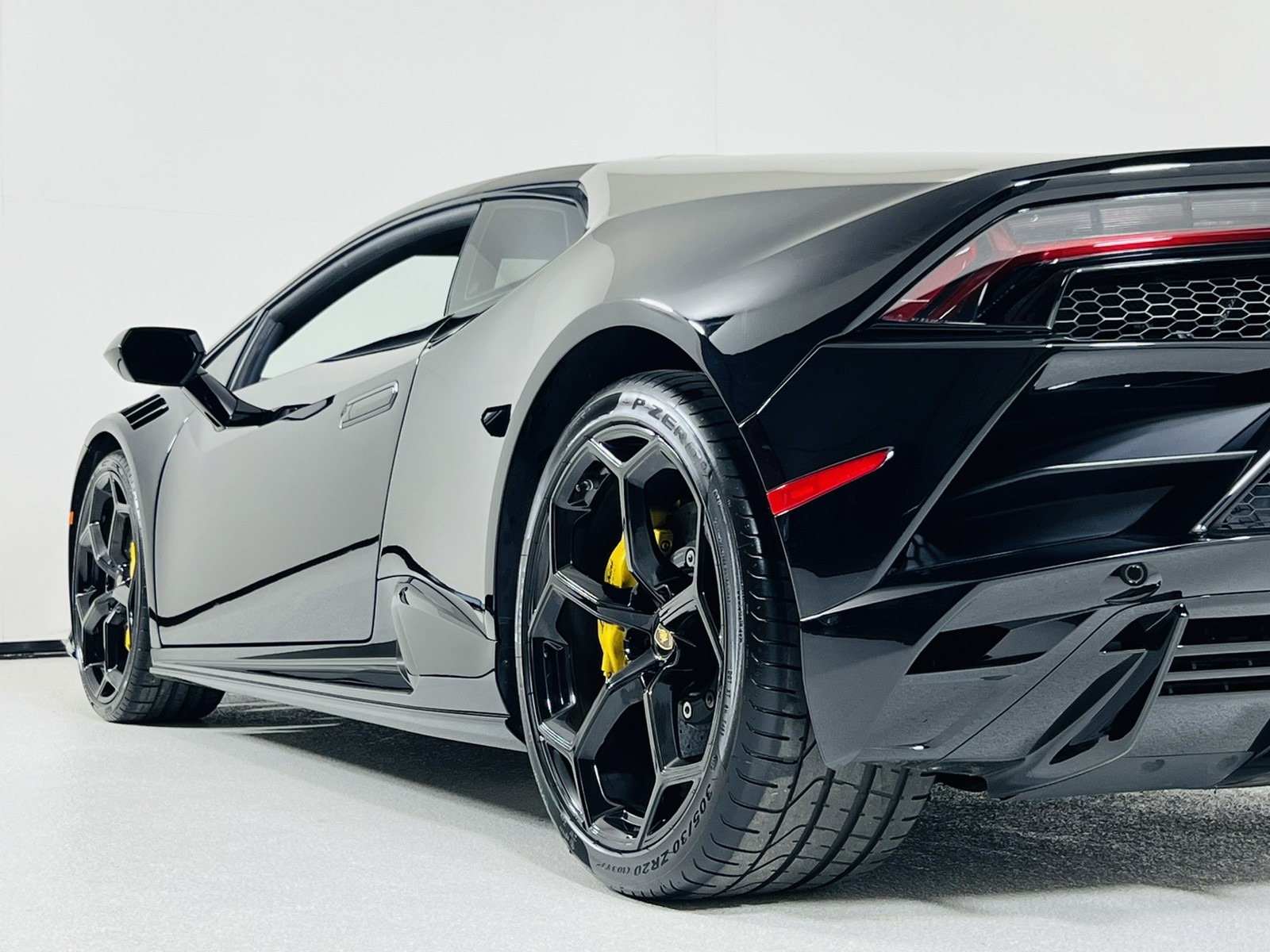 2020 Huracan EVO AWD Coupe in Scottsdale LLA13291 Luxury