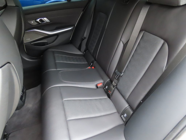 Used 2021 Alpine White BMW Base image 189