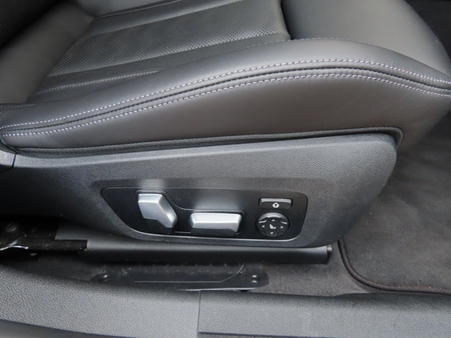 Used 2021 Alpine White BMW Base image 176