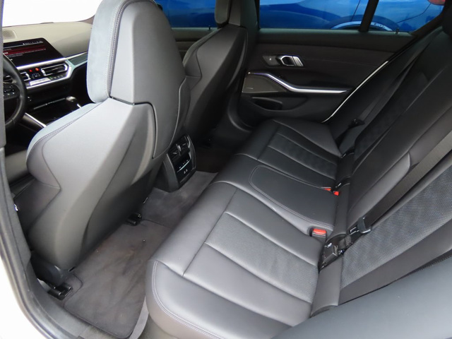 Used 2021 Alpine White BMW Base image 188