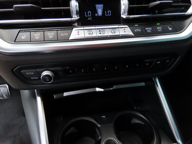 Used 2021 Alpine White BMW Base image 207