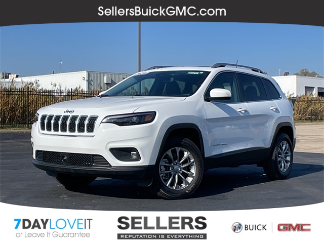 Used 2021 White Jeep Latitude Lux image 1