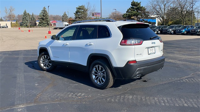 Used 2021 White Jeep Latitude Lux image 46
