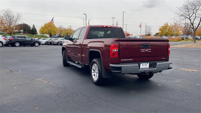 Used 2015 Red GMC SLE image 3
