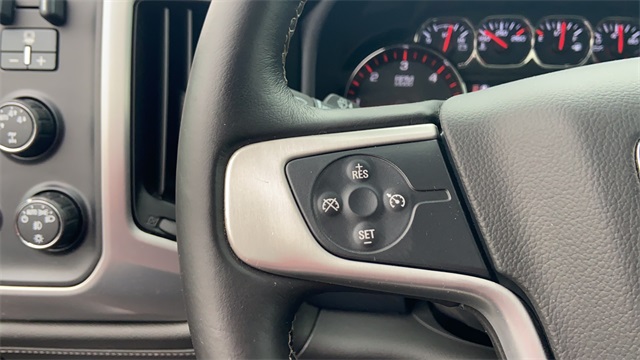 Used 2015 Red GMC SLE image 13