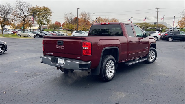 Used 2015 Red GMC SLE image 2