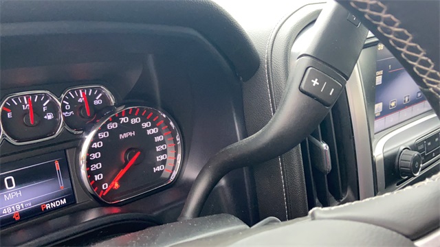 Used 2015 Red GMC SLE image 16