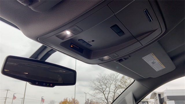 Used 2015 Red GMC SLE image 24