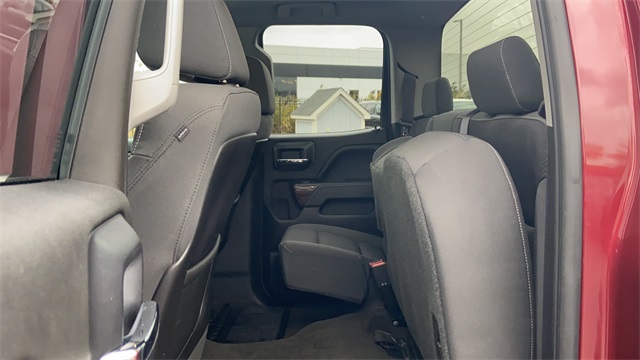 Used 2015 Red GMC SLE image 26