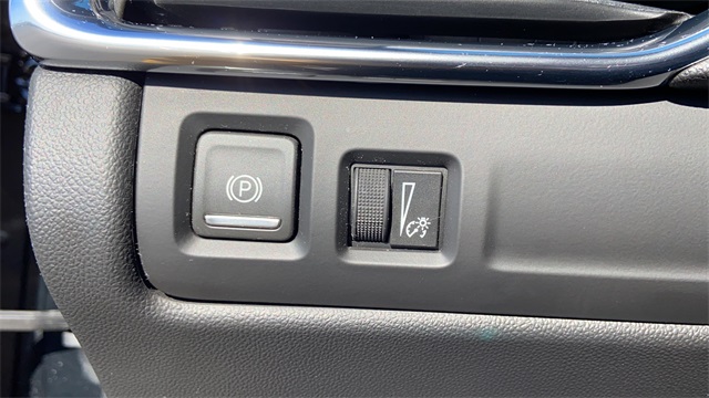 Used 2019 Black Cadillac Sport image 13
