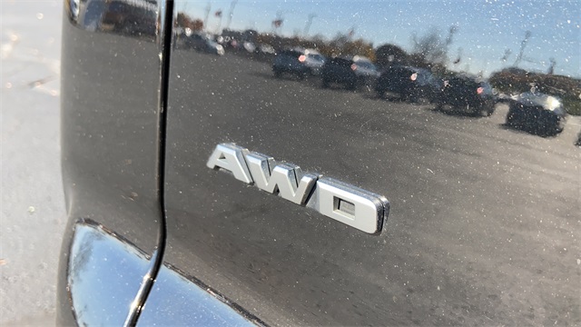 Used 2019 Black Cadillac Sport image 38