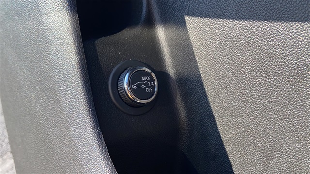 Used 2019 Black Cadillac Sport image 9