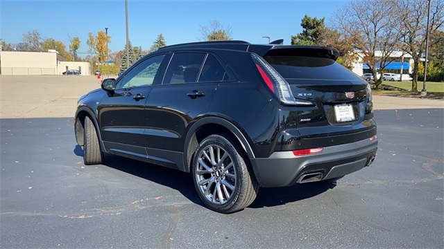 Used 2019 Black Cadillac Sport image 3