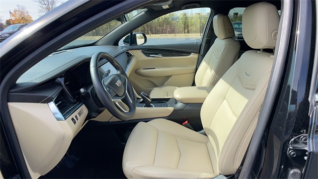 Used 2018 Black Cadillac Base image 5