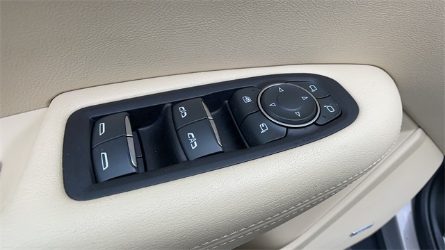 Used 2019 Gray Cadillac Luxury image 11
