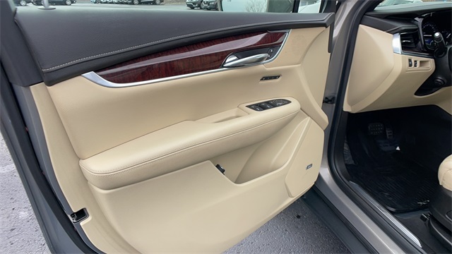 Used 2019 Gray Cadillac Luxury image 8