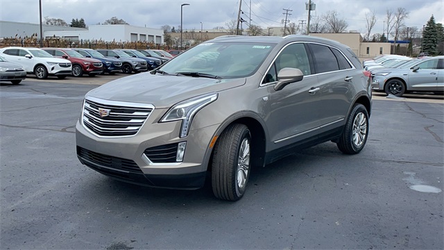 Used 2019 Gray Cadillac Luxury image 56