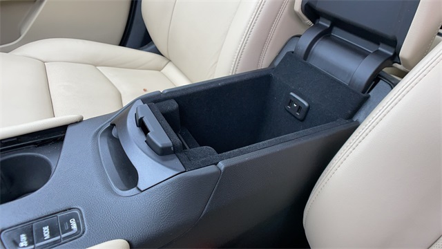 Used 2019 Gray Cadillac Luxury image 36