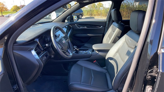 Used 2020 Black Cadillac Premium Luxury image 5