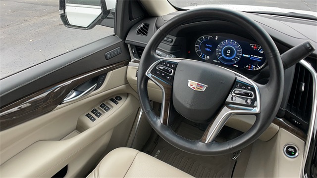 Used 2018 White Cadillac Luxury image 7
