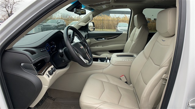 Used 2018 White Cadillac Luxury image 5
