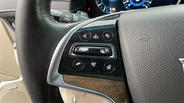 Used 2018 White Cadillac Luxury image 18