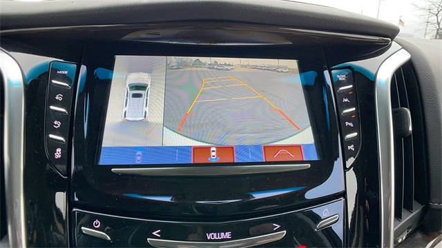 Used 2018 White Cadillac Luxury image 31
