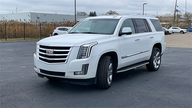 Used 2018 White Cadillac Luxury image 56