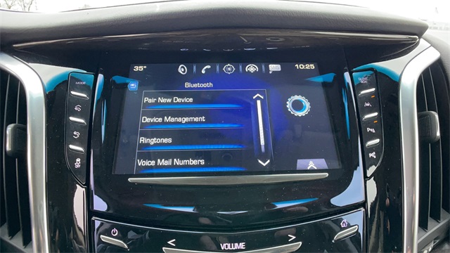 Used 2018 White Cadillac Luxury image 28
