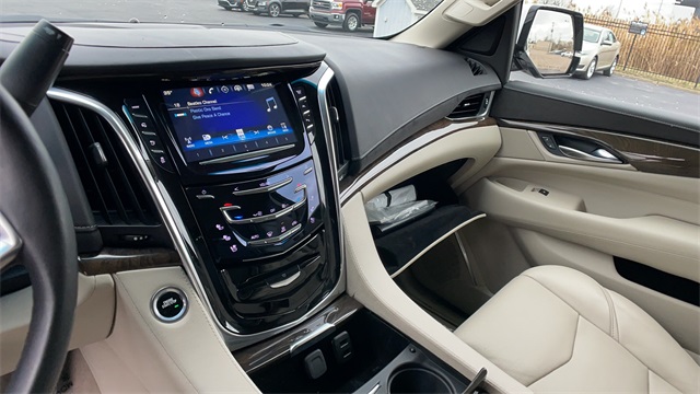Used 2018 White Cadillac Luxury image 23
