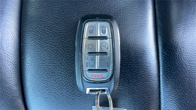 Used 2017 Black Chrysler Touring L image 52