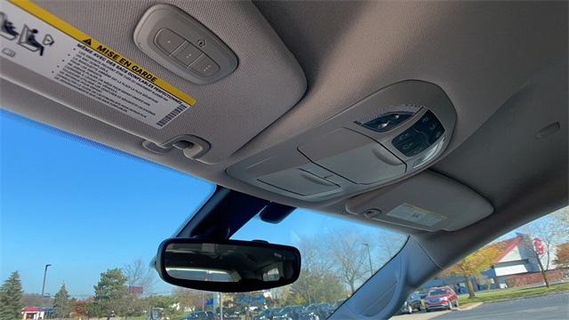 Used 2017 Black Chrysler Touring L image 33