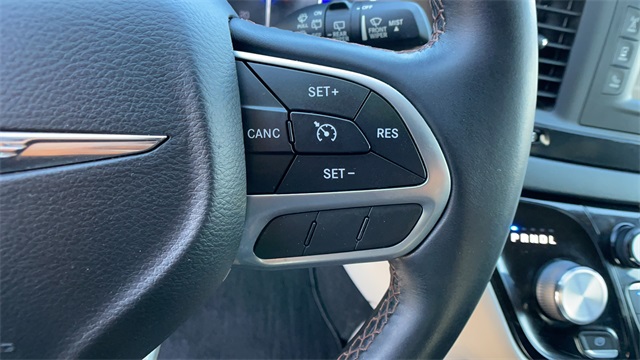 Used 2017 Black Chrysler Touring L image 16