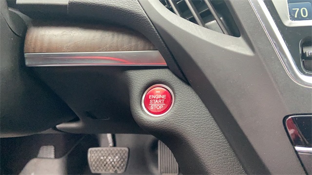 Used 2020 Black Acura Technology image 24