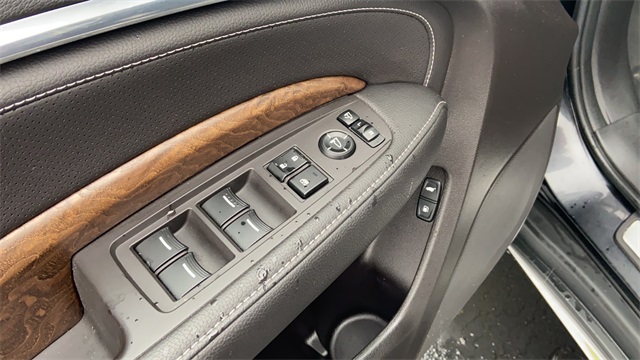 Used 2020 Black Acura Technology image 8