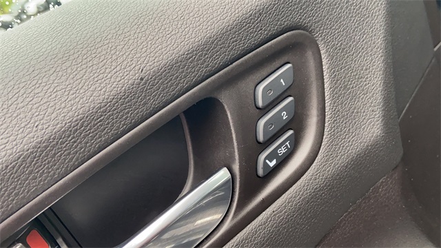Used 2020 Black Acura Technology image 9