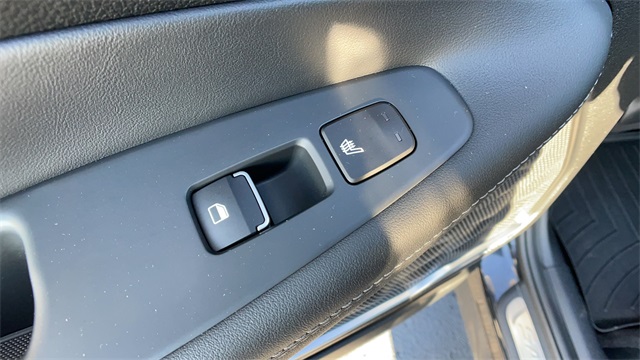 Used 2019 Black Hyundai Ultimate 2.4 image 39
