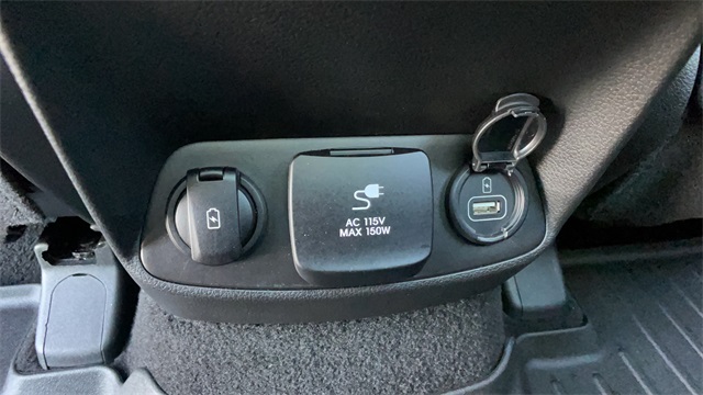 Used 2019 Black Hyundai Ultimate 2.4 image 40