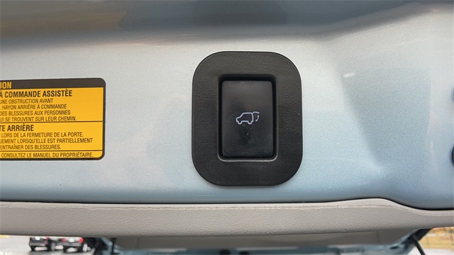 Used 2015 Blue Toyota XLE image 38