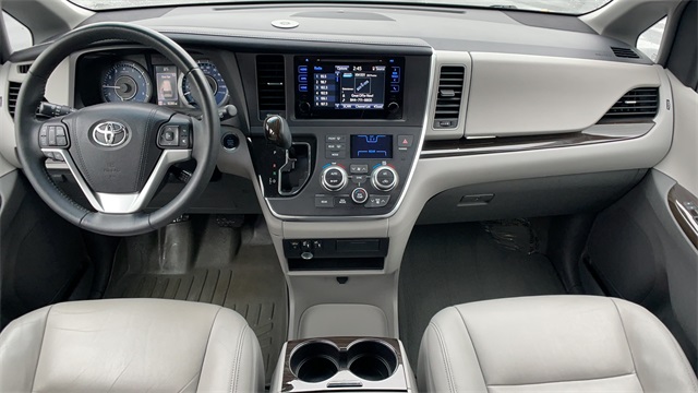 Used 2015 Blue Toyota XLE image 6