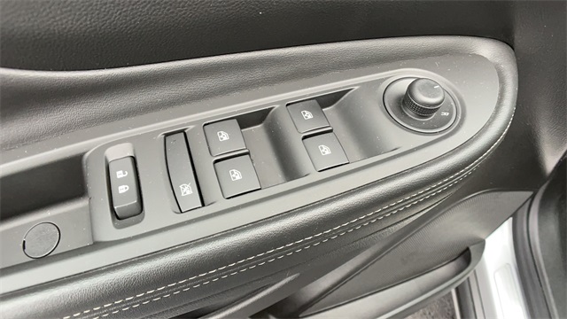 Used 2016 Silver Buick Base image 10